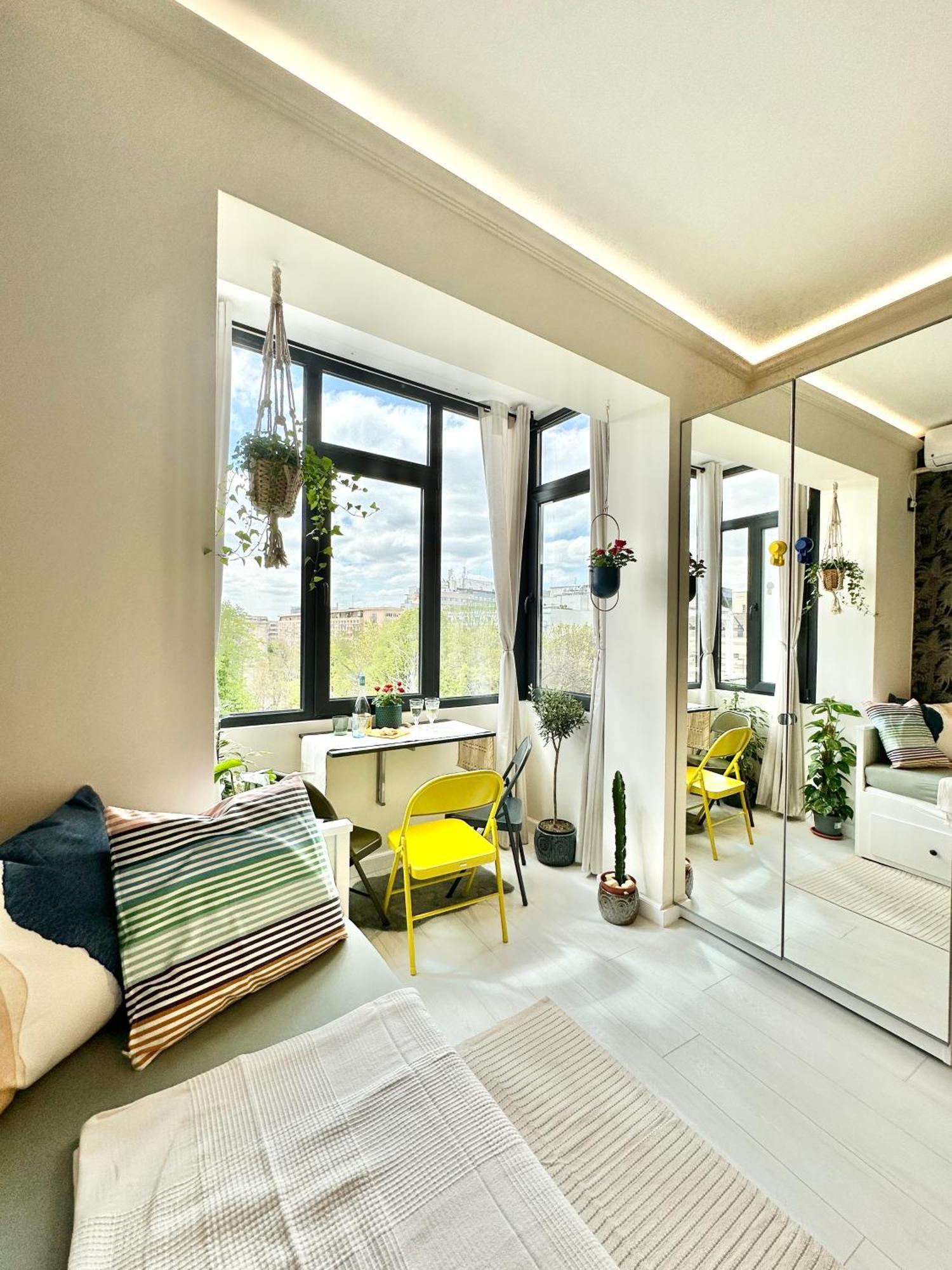 Harmony Studio - Elegant Escape Near Ateneu Bucharest Exterior photo